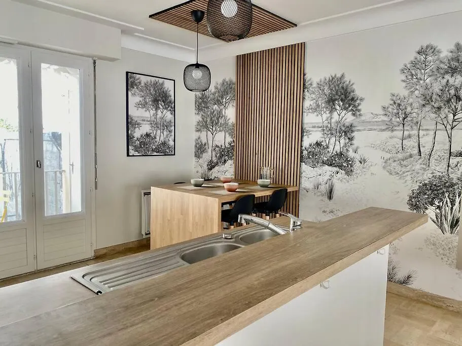 Appartement Spacieux Centre Ville Et Plage A Pied Concarneau